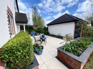 Front Patio Area- click for photo gallery